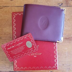 Authentic Cartier Must De Cartier Leather Bordeaux Bi-Fold Wallet Burgundy Box